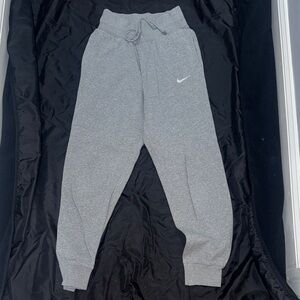 Nike Women’s Light Gray Sweatpants
